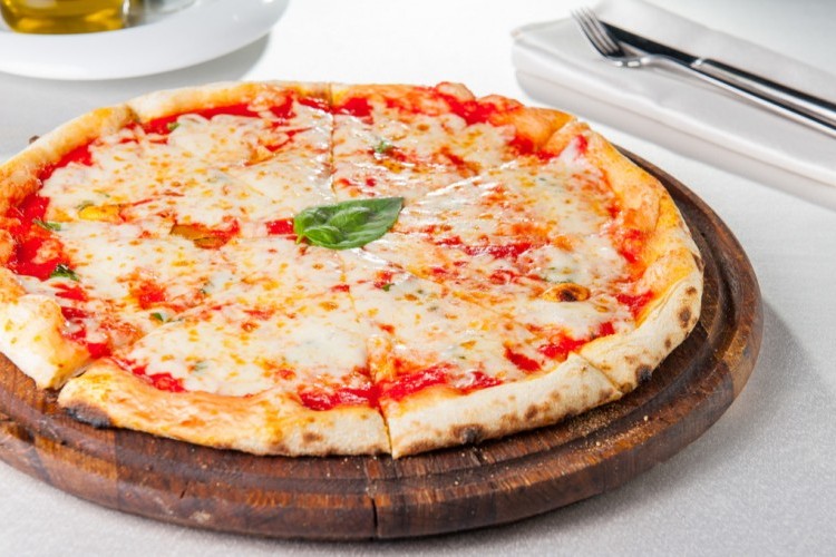 Pizza Margherita M